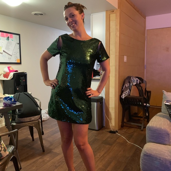 Emerald Green Sequence Dress - new with tags - Small - Picture 6 of 7
